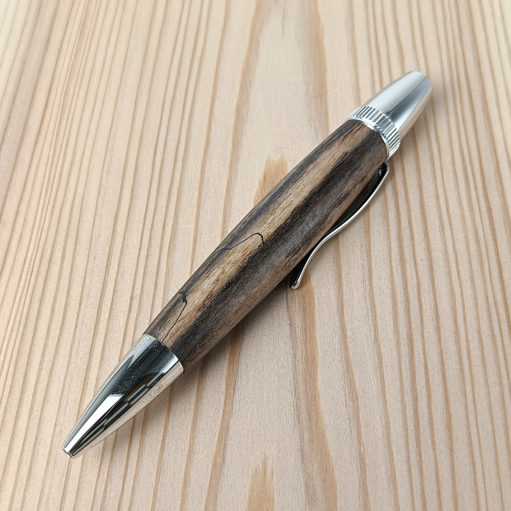 木目を楽しむ木軸ボールペン  銘木 黒柿