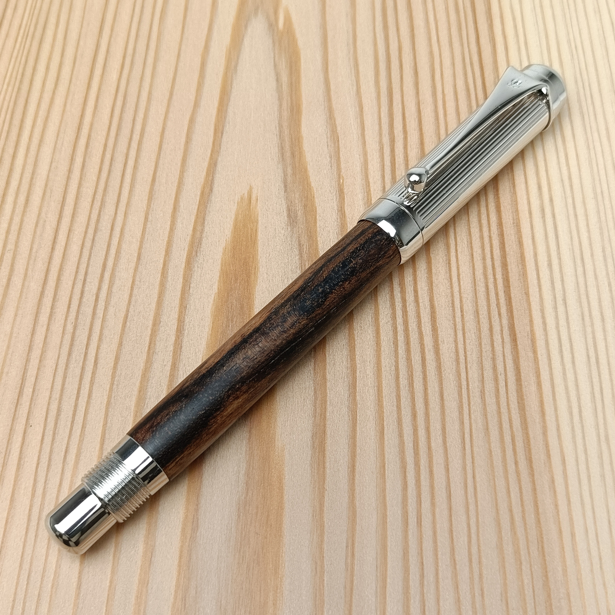スタビライズドウッド スリム万年筆 銘木 黒柿