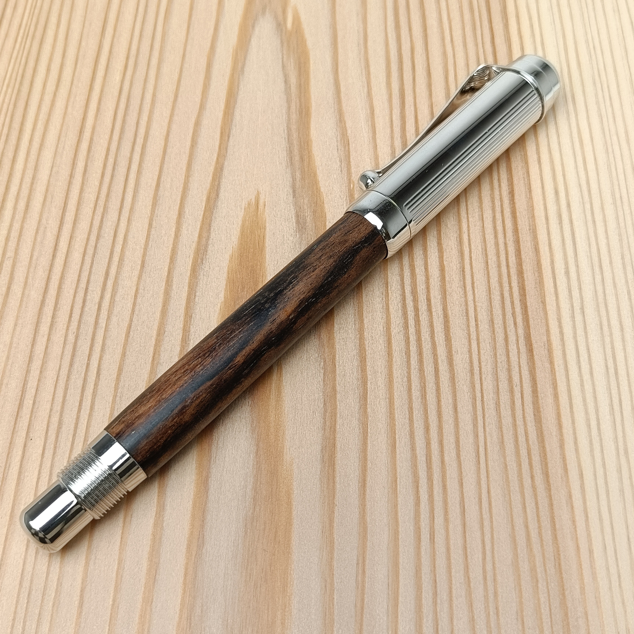 スタビライズドウッド スリム万年筆 銘木 黒柿